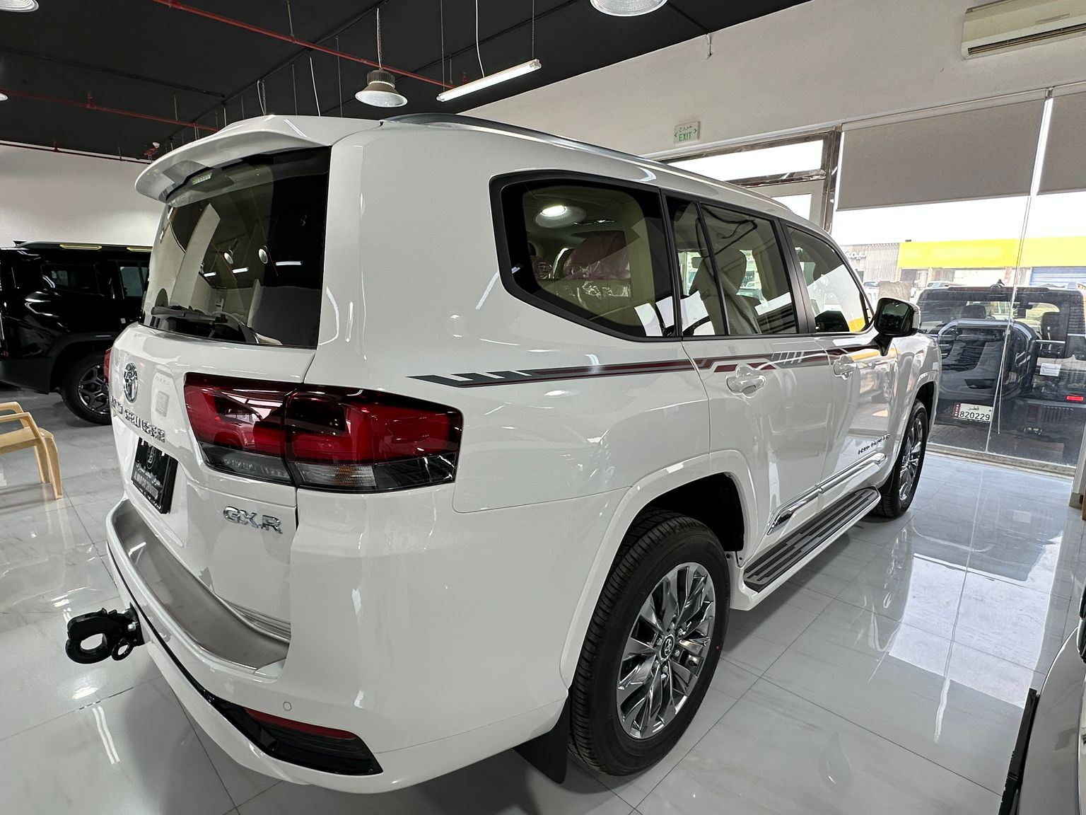Toyota Land Cruiser GX.R 2025 - Image 4