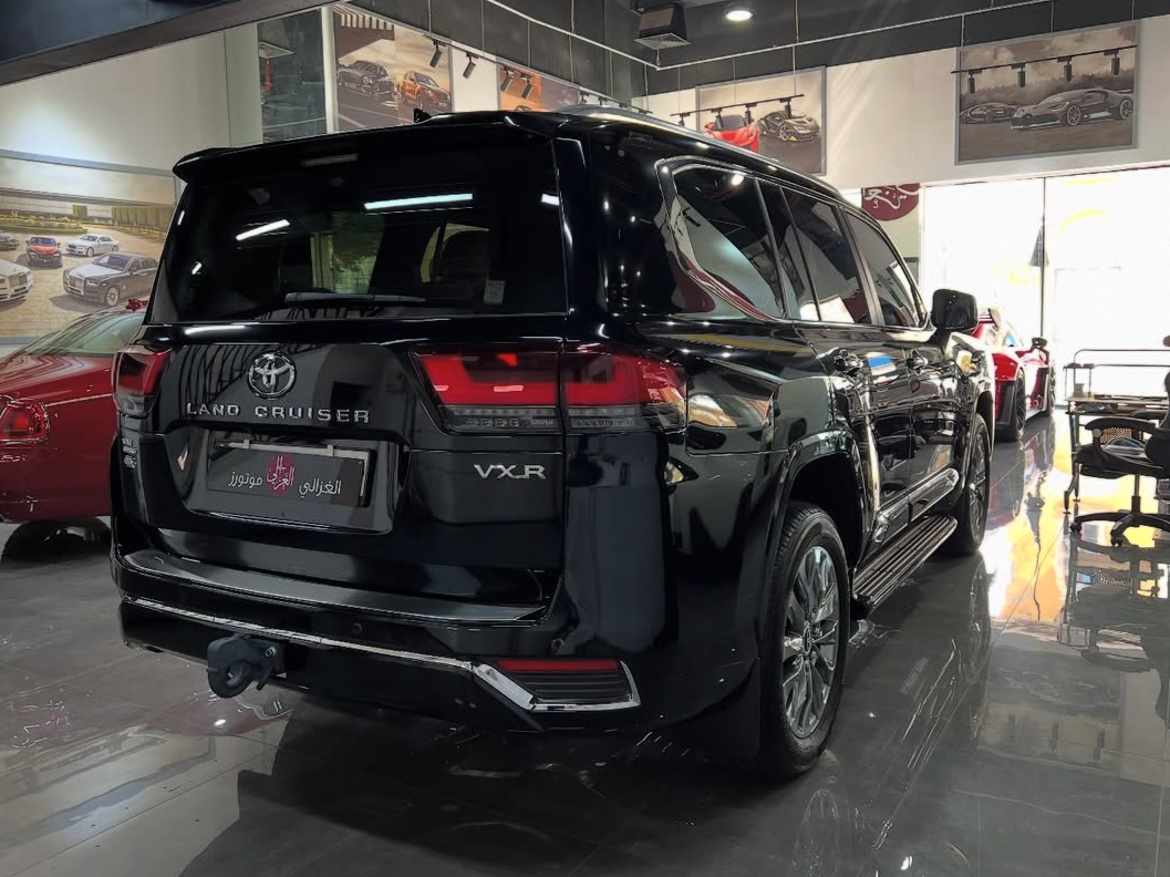 Toyota Land Cruiser VXR Twin Turbo 2024 - Image 4