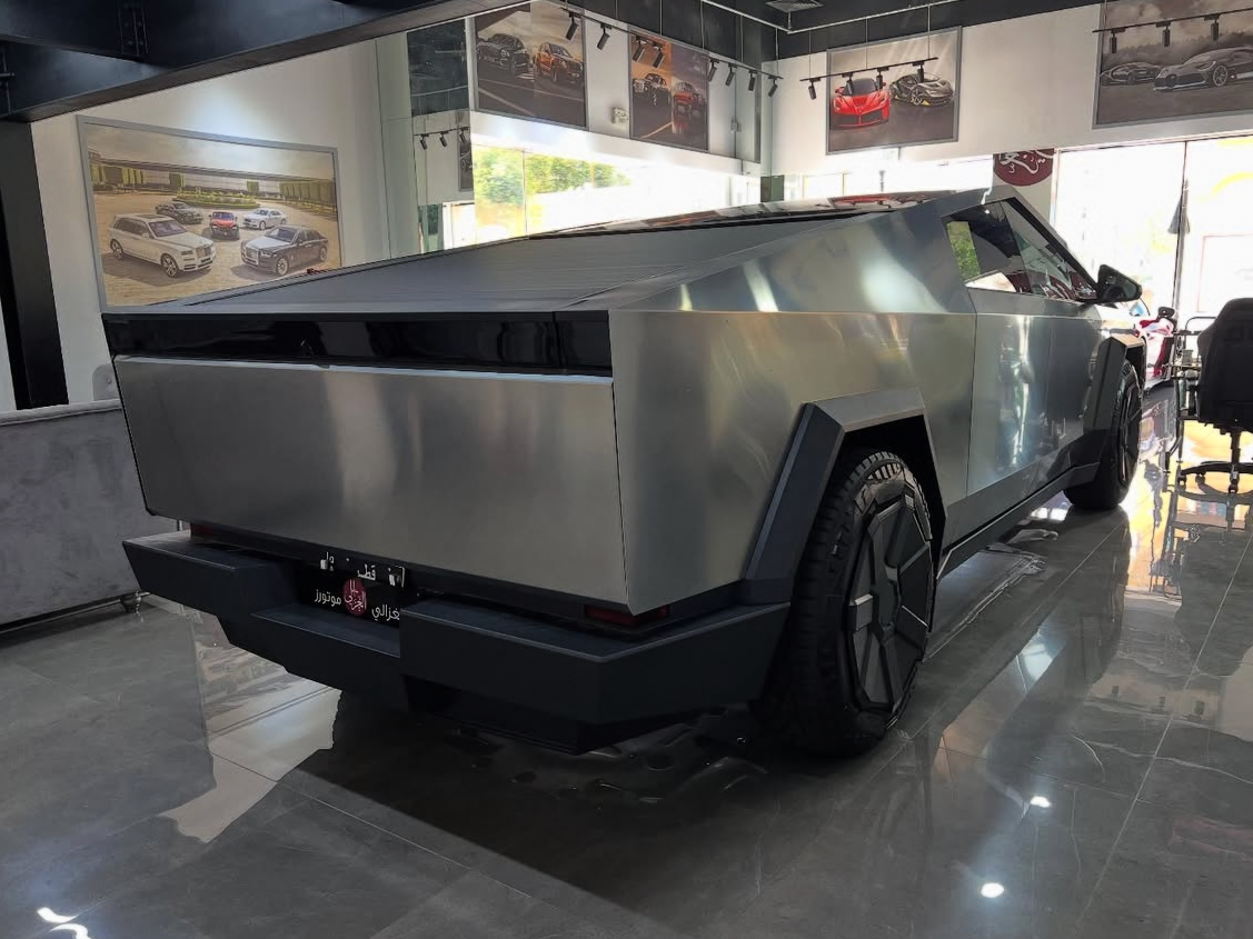 Tesla Cybertruck  Foundation series  2024 - Image 4