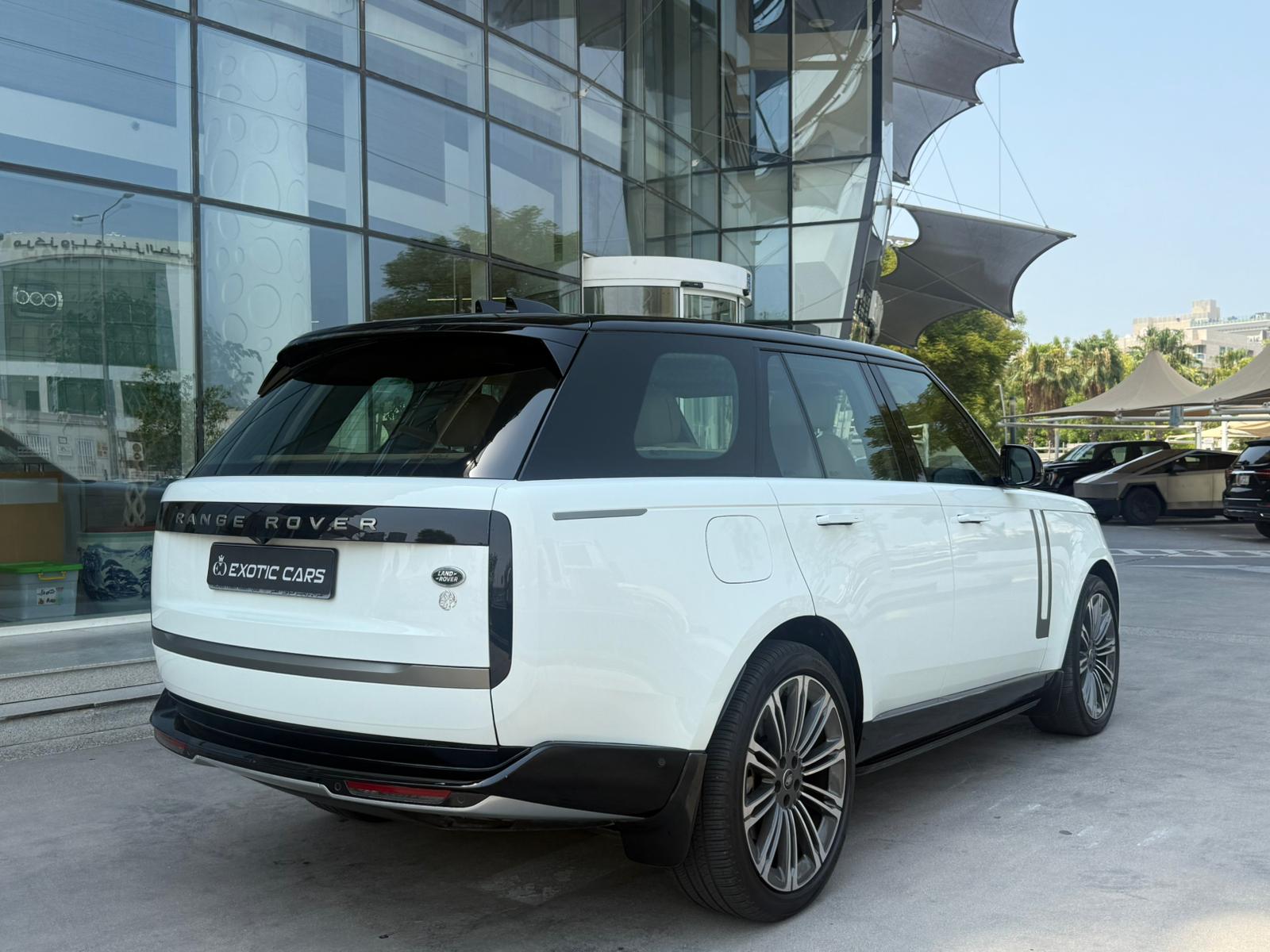 Land Rover Range Vogue HSE 2023 - Image 4
