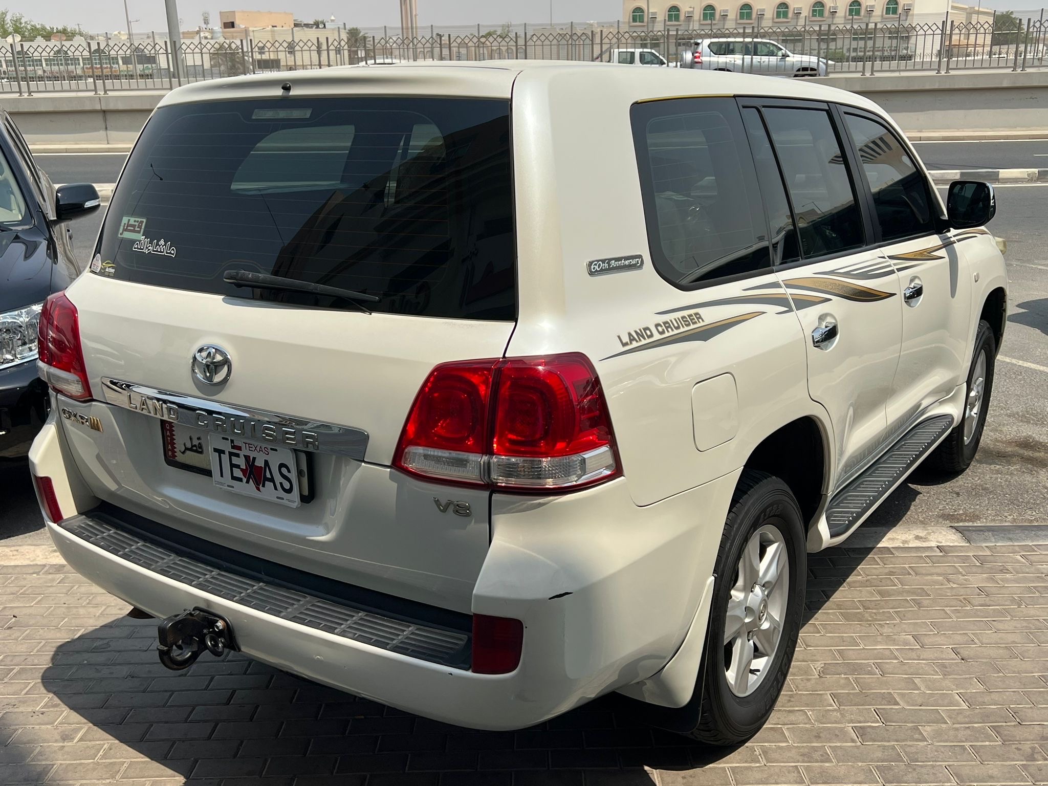 Toyota Land Cruiser GXR v6 2009 - Image 3