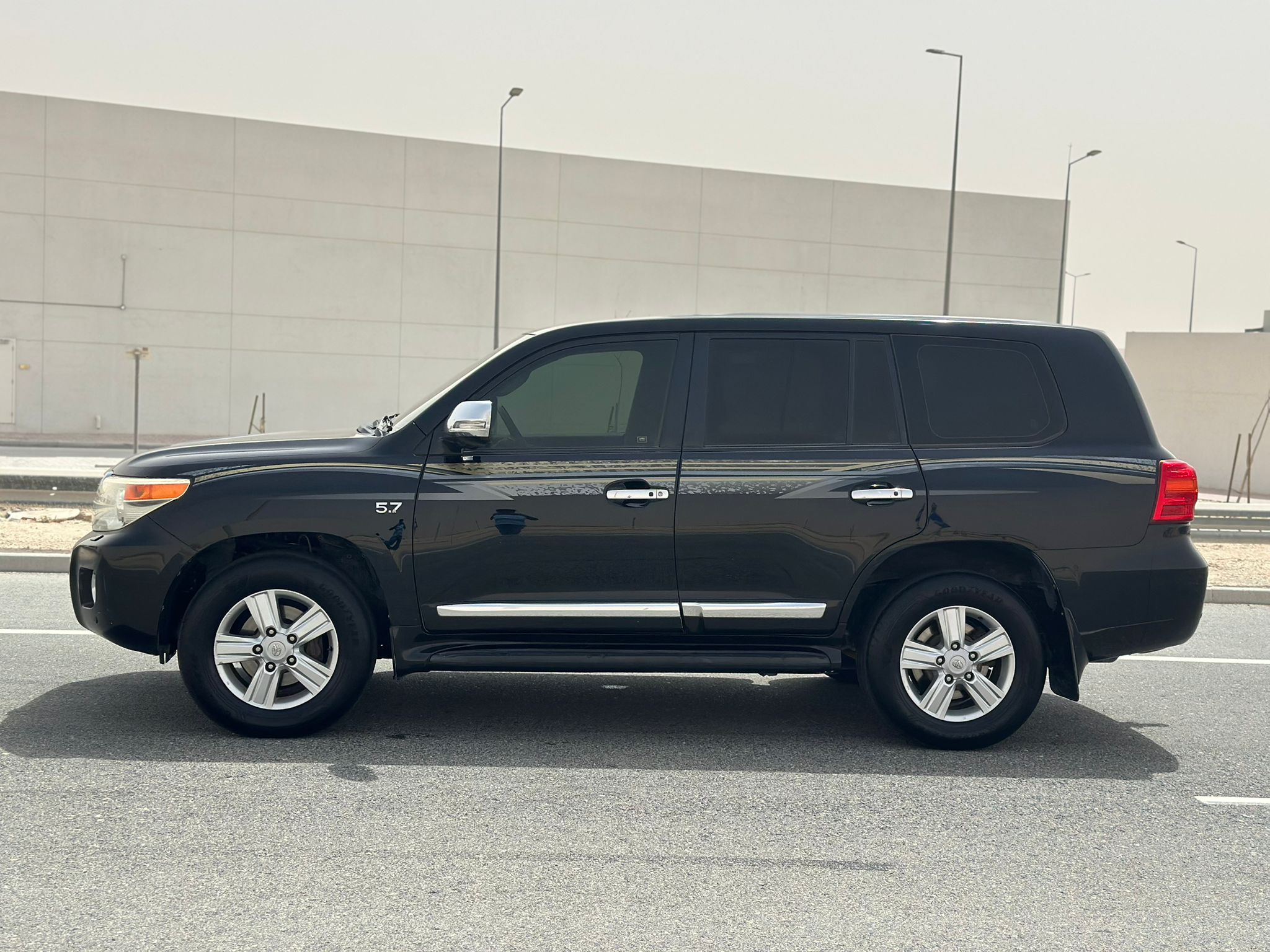 Toyota Land Cruiser VX.R 2013 - Image 3