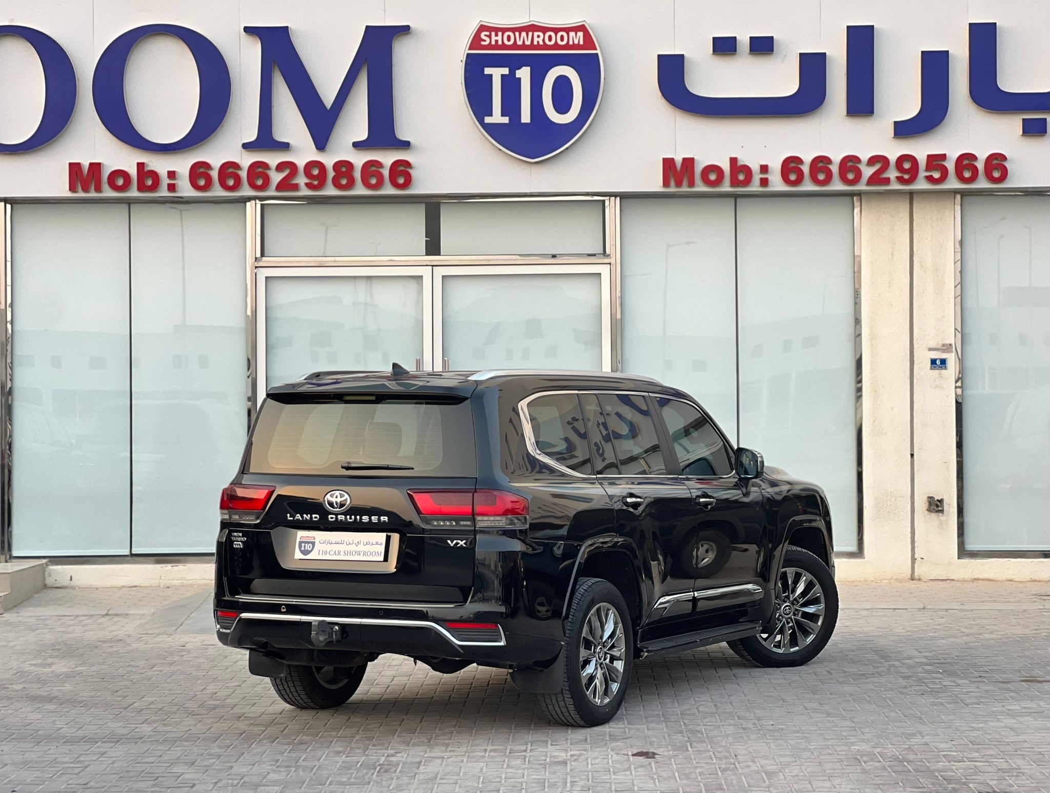Toyota Land Cruiser VX 2023 - Image 4
