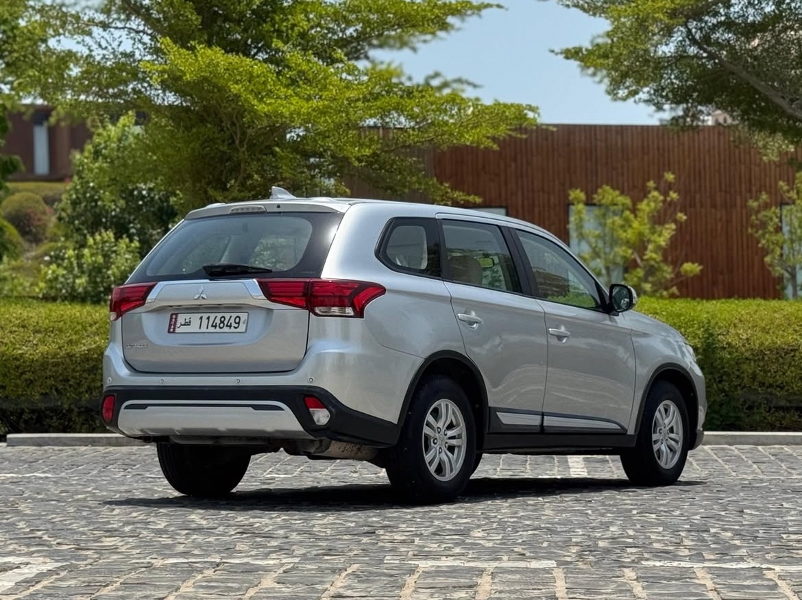 Mitsubishi Outlander 2019 - Image 2