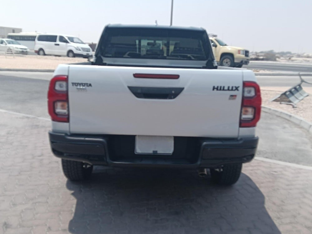 Toyota Hilux 2024 - Image 3