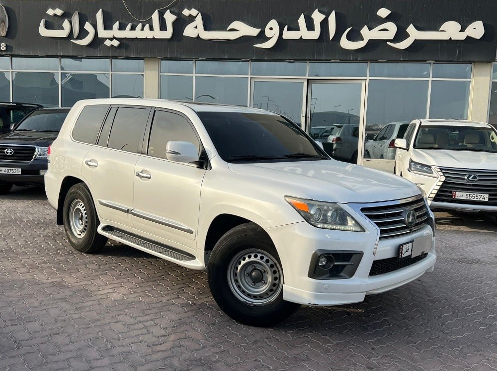Lexus LX 570 2012 - Image 4