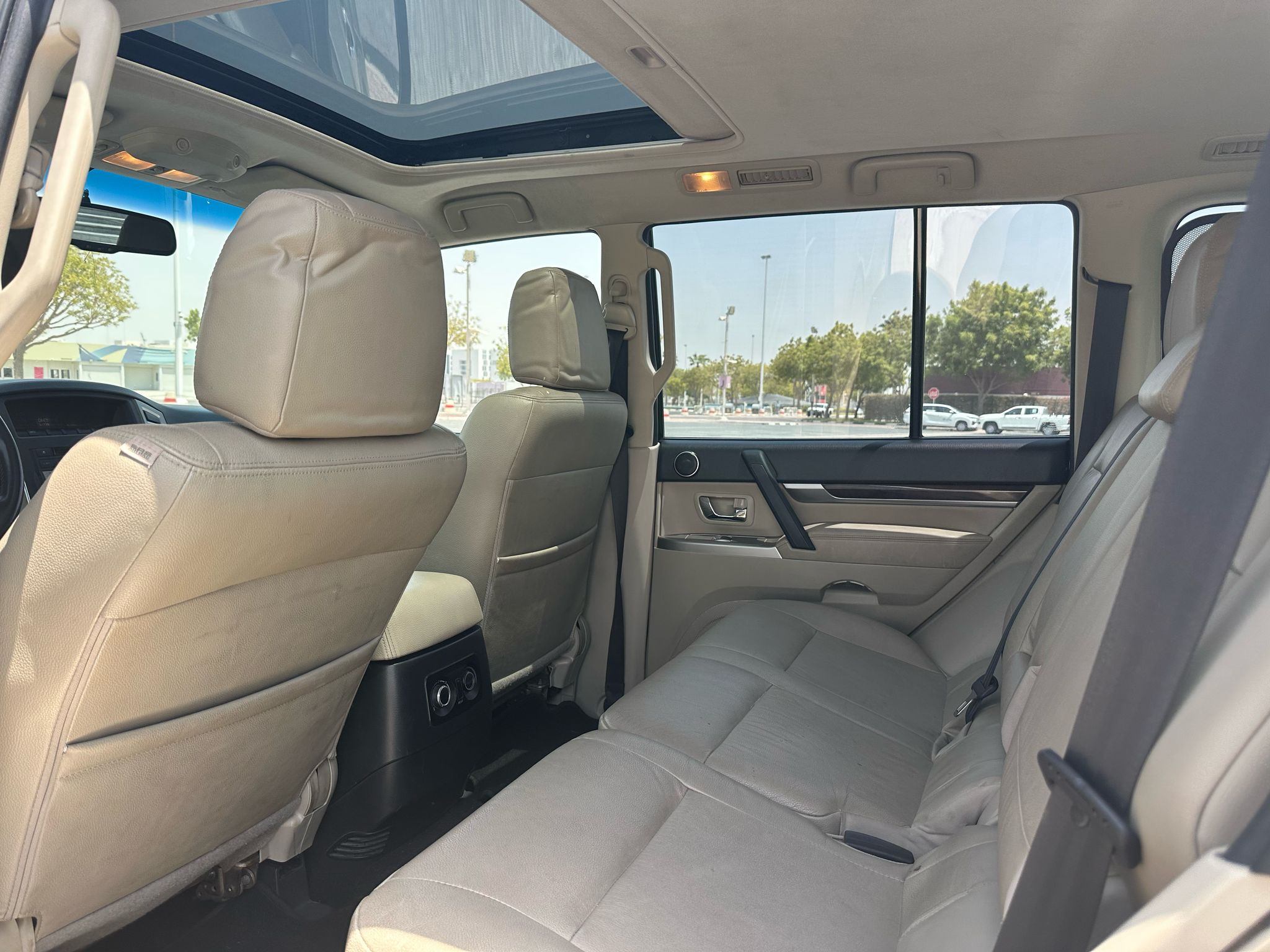 Mitsubishi Pajero 3.5 2015 - Image 3
