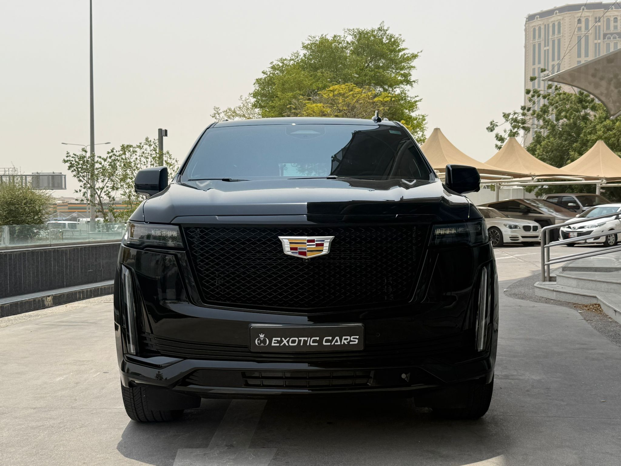 Cadillac Escalade Platinum 2023 - Image 2