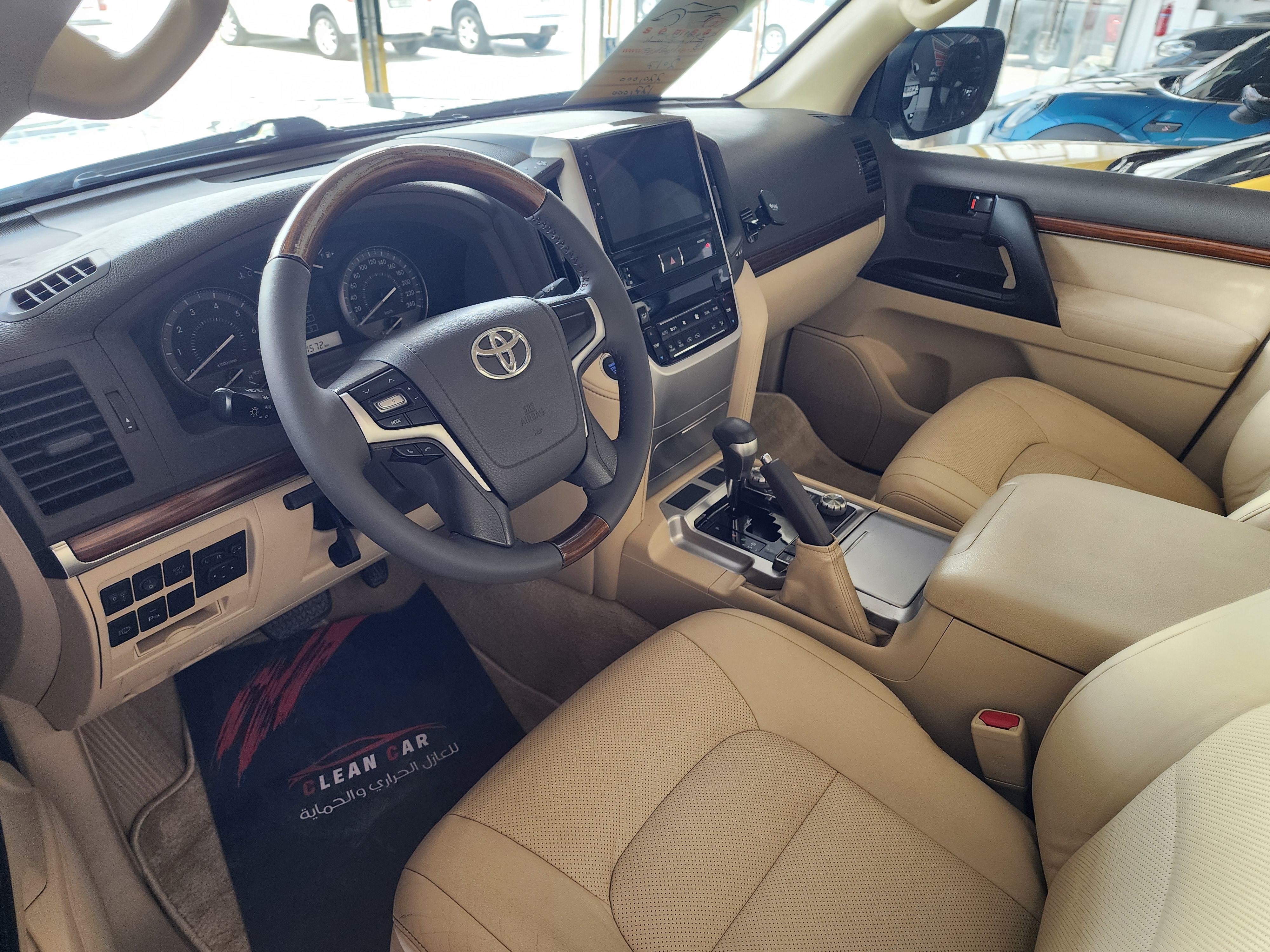 Toyota Land Cruiser GX.R 2017 - Image 2