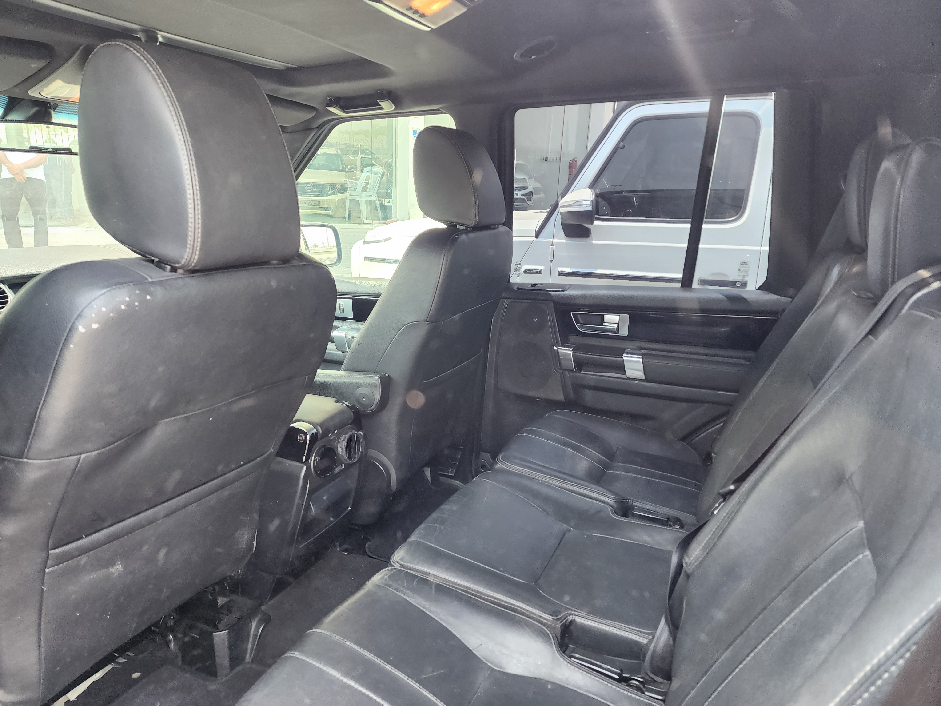 Land Rover LR4 2014 - Image 2