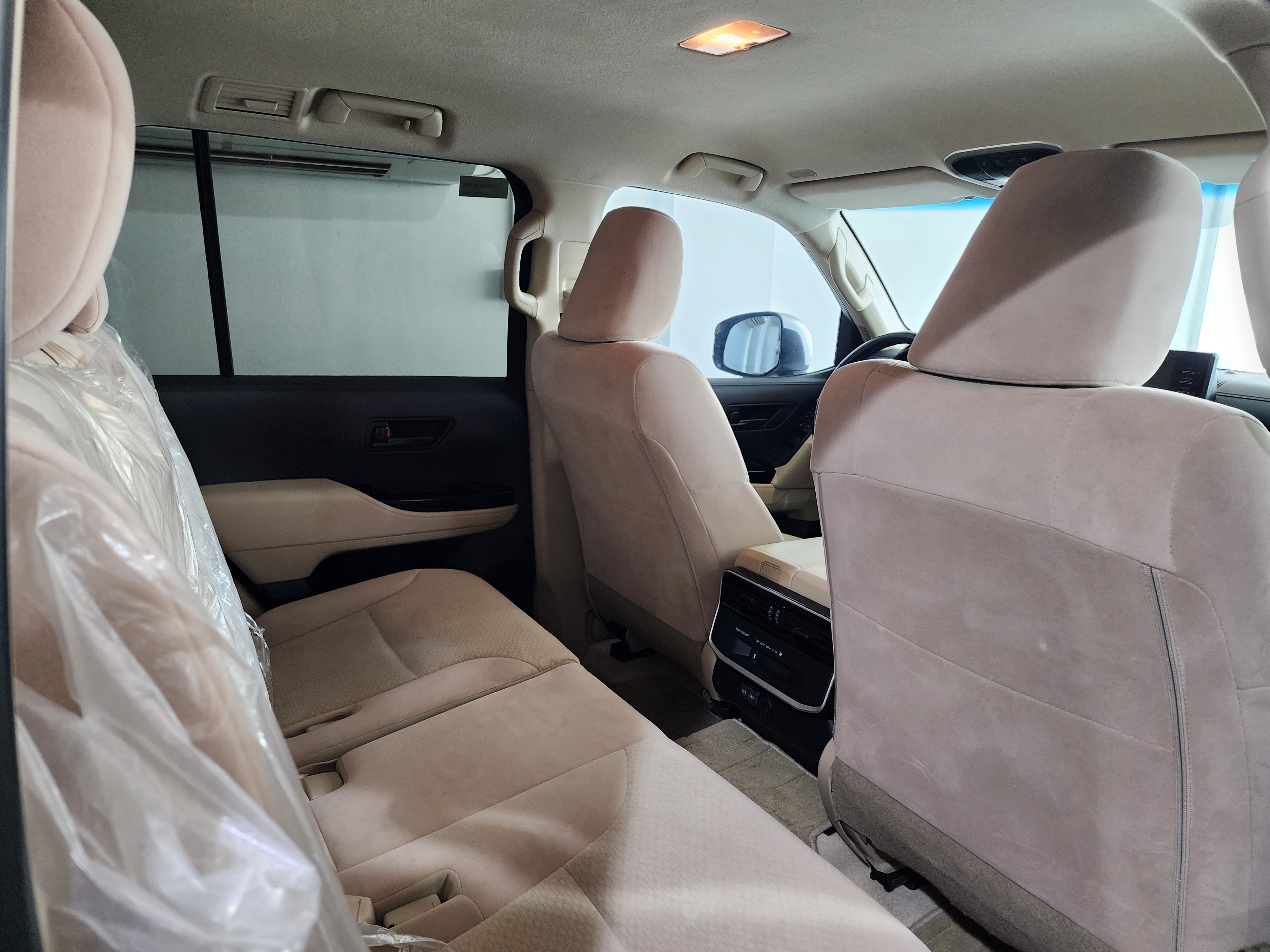 Toyota Land Cruiser GX.R 2024 - Image 2