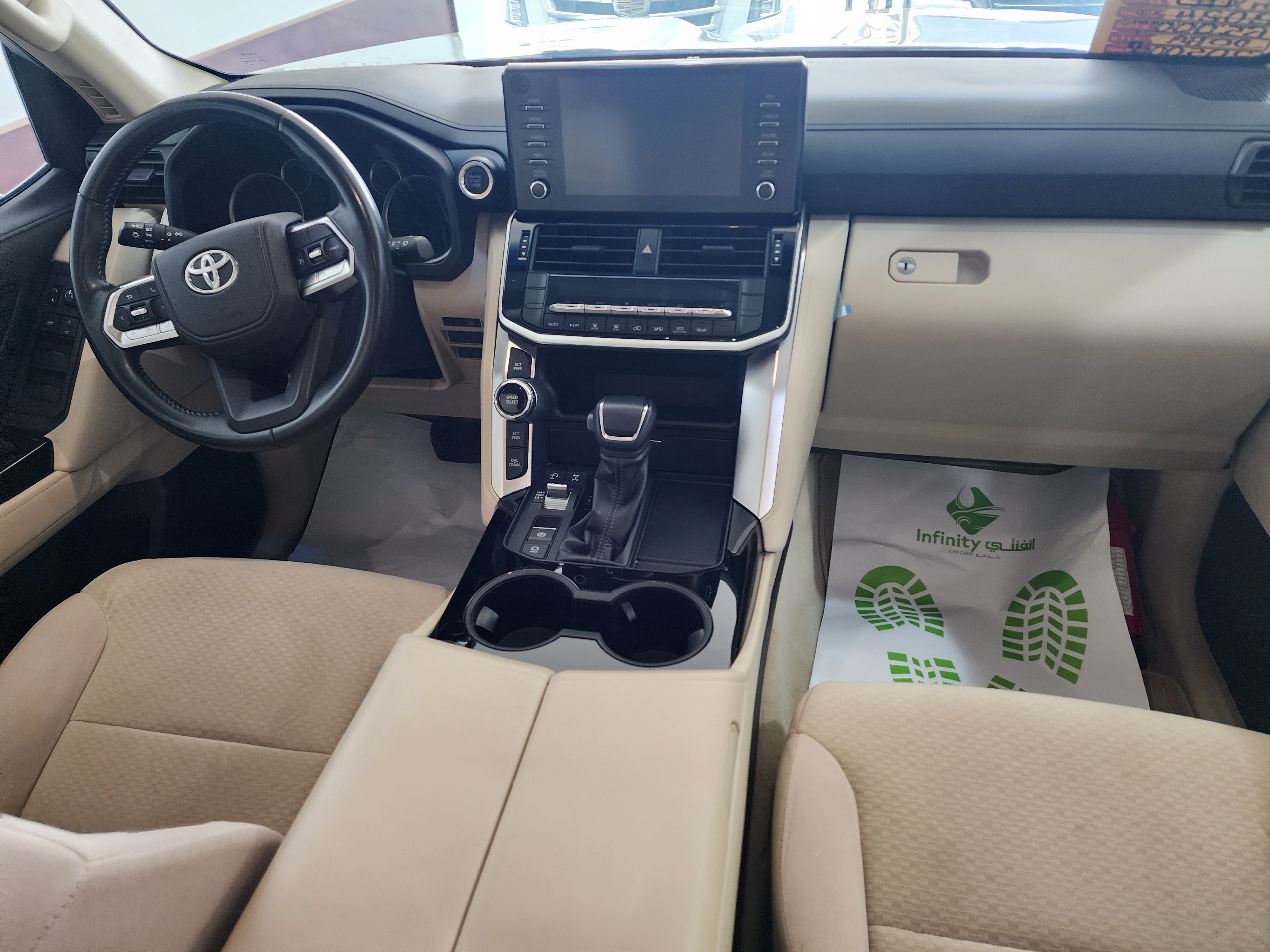Toyota Land Cruiser GX.R 2024 - Image 4