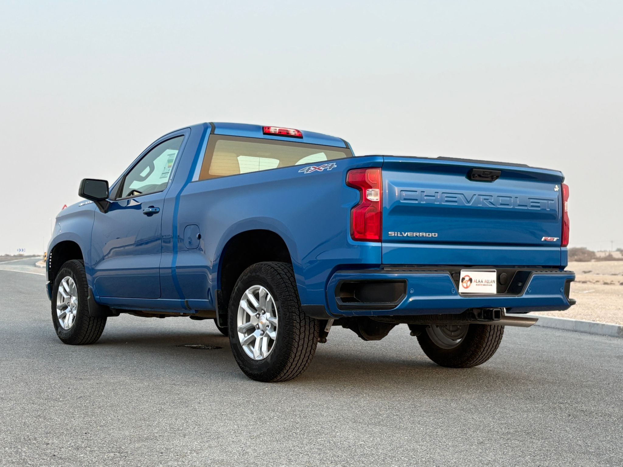 Chevrolet Silverado RST 2024 - Image 3