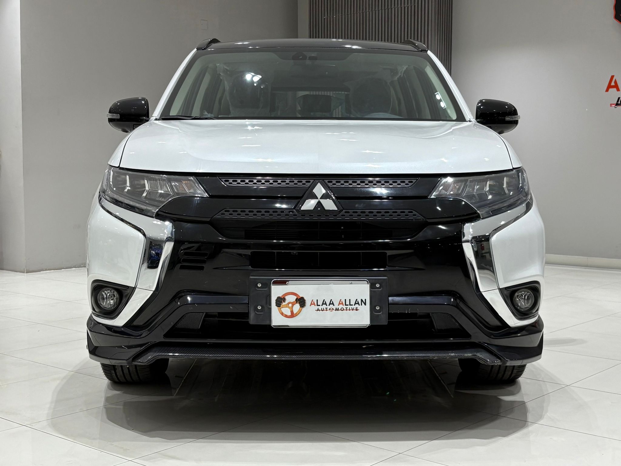 Mitsubishi Outlander 2022 - Image 2