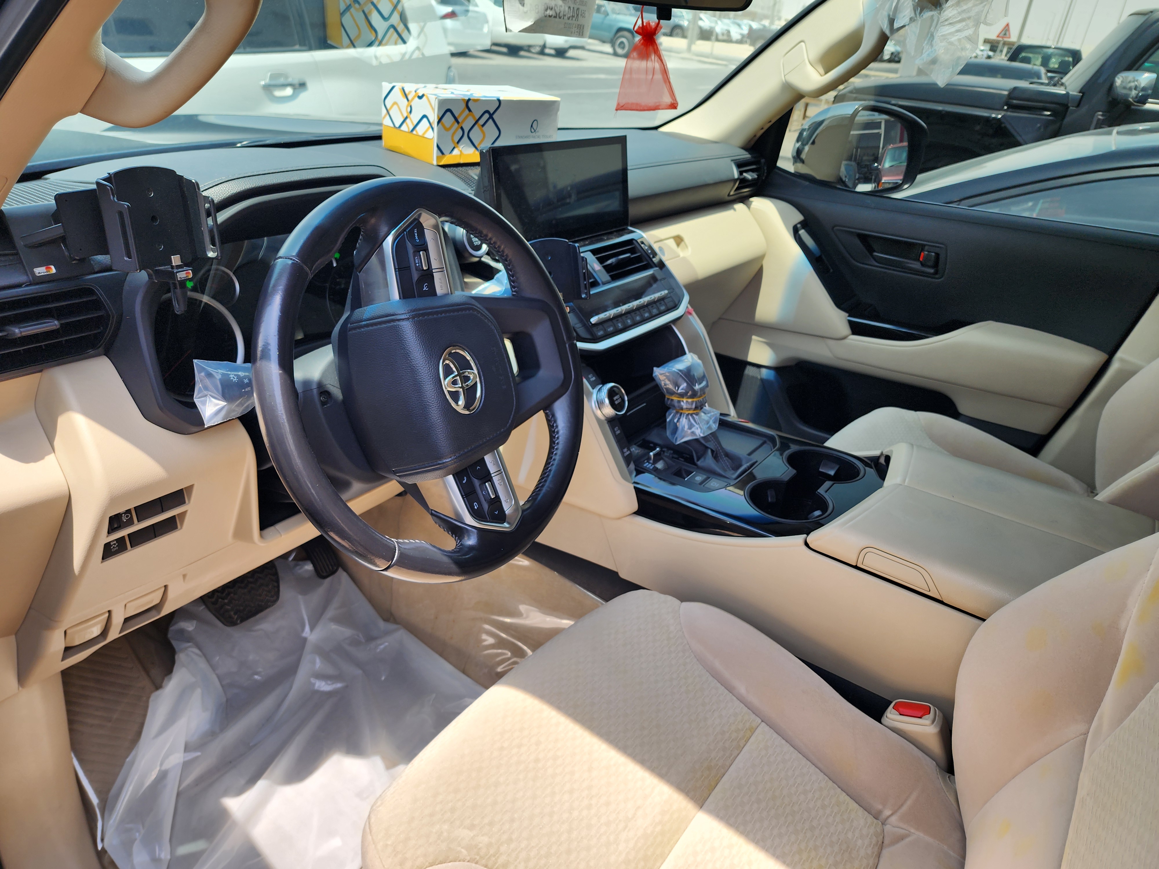 Toyota Land Cruiser GX.R 2023 - Image 2