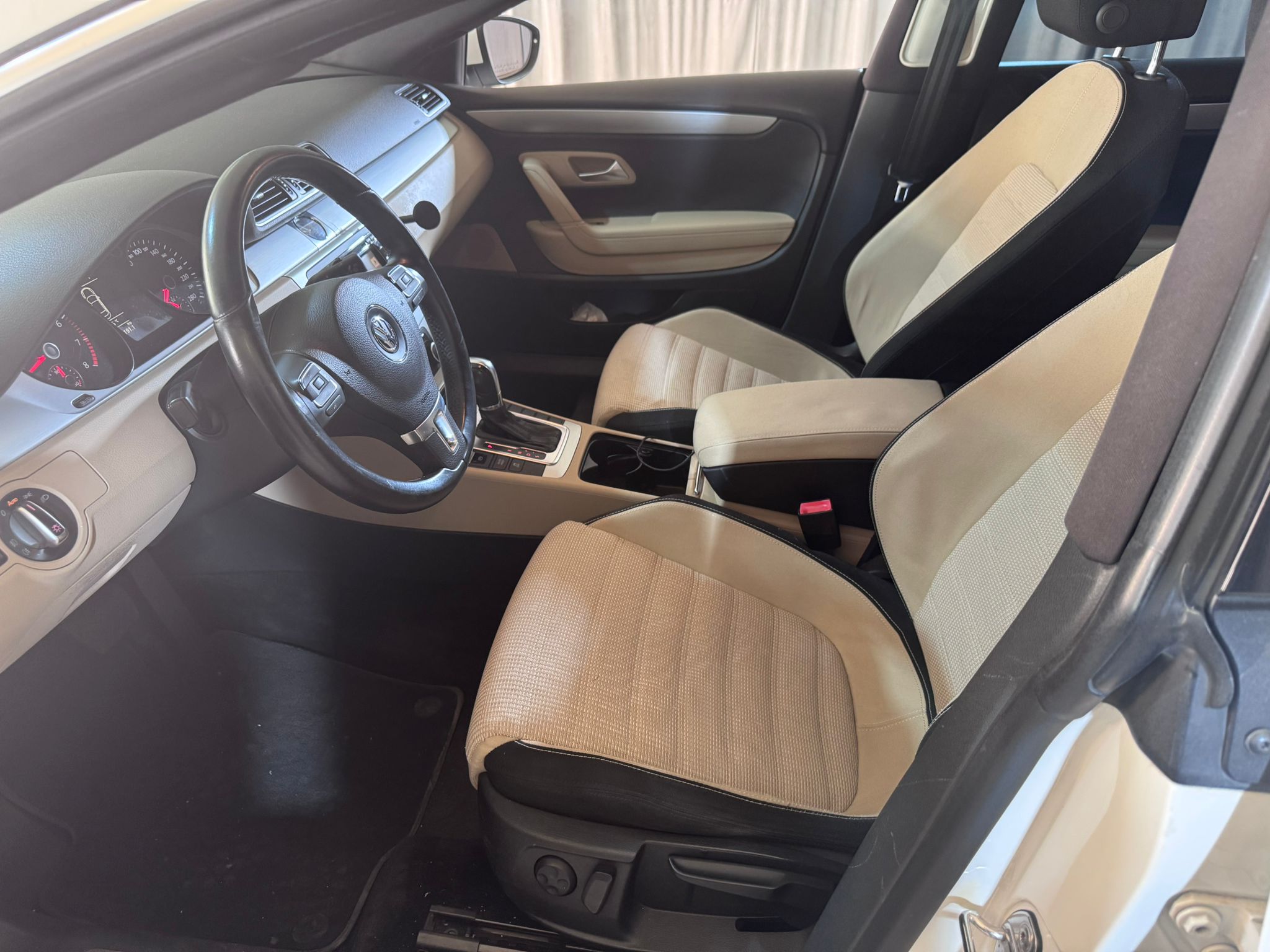 Volkswagen Passat CC 2014 - Image 4