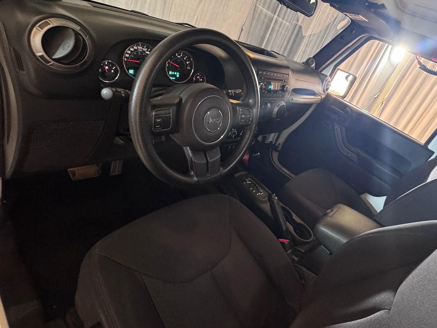 Jeep Wrangler Sport 2013 - Image 3