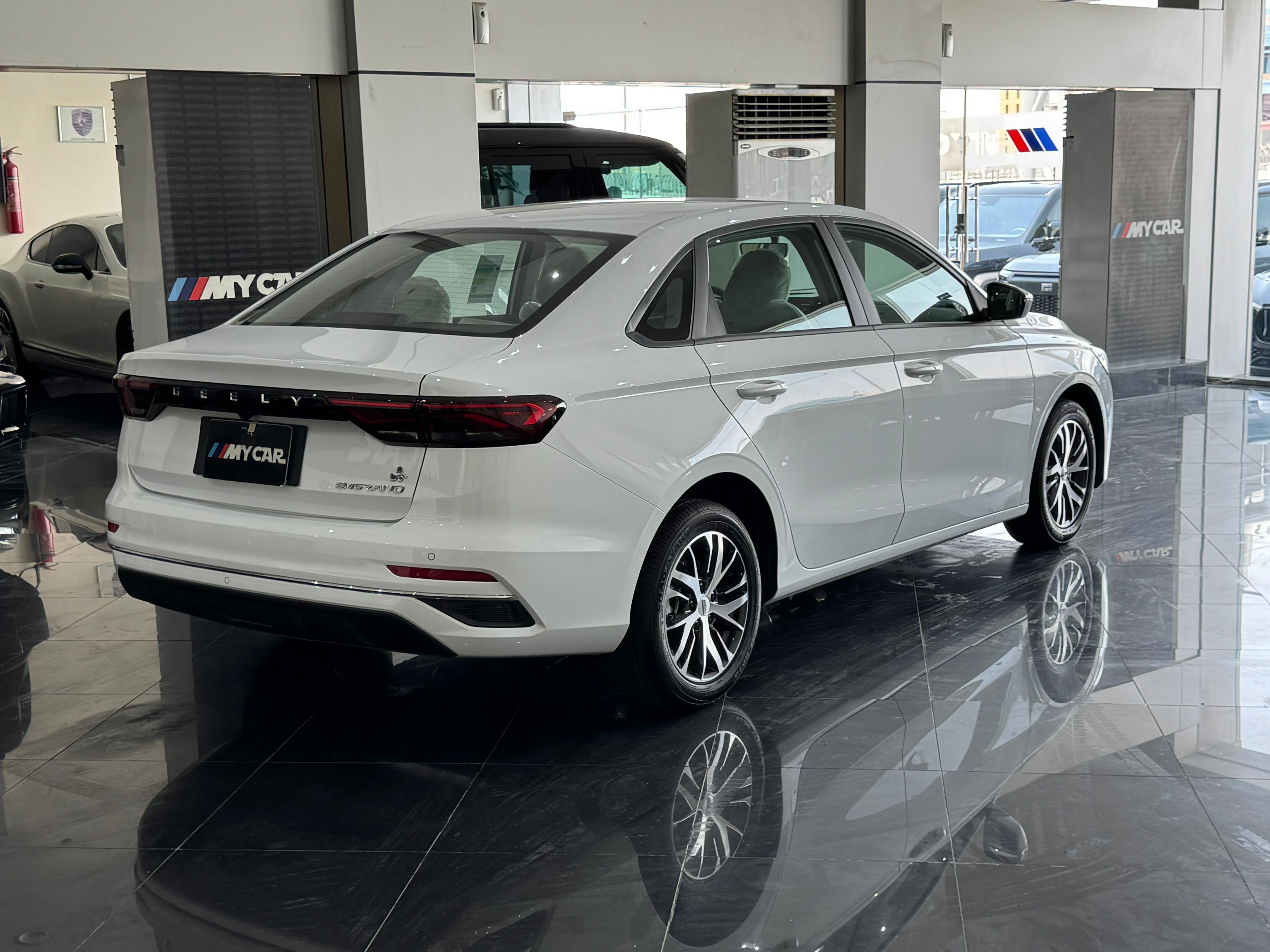 Geely  Emgrand 2026 - Image 2