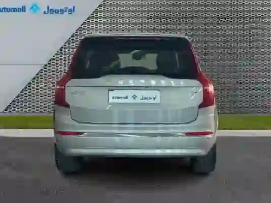 Volvo XC90 2023 - Image 2