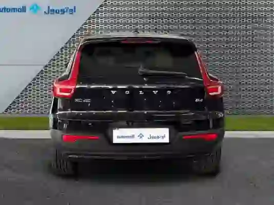 Volvo xc 40 2024 - Image 2