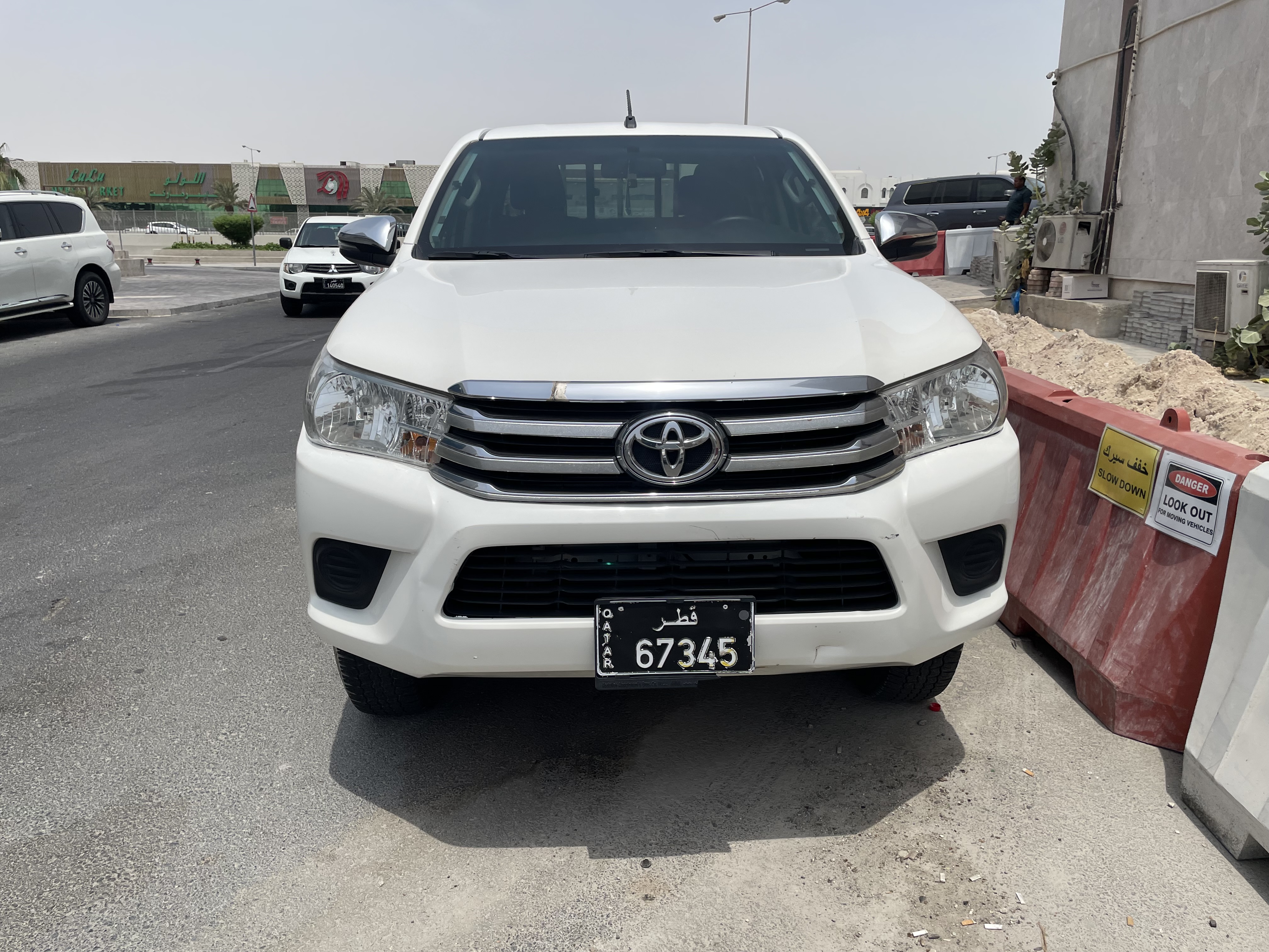 تويوتا هايلكس دفع رباعي ديزل 2023 - Image 1