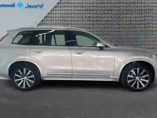 Volvo XC90 2023 - Image 4