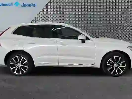Volvo XC60 2023 - Image 4