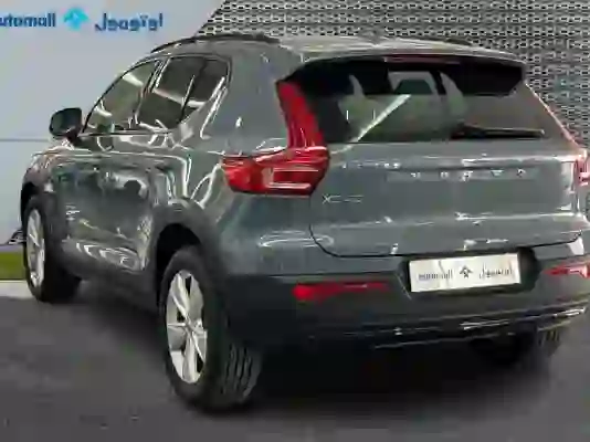 Volvo xc 40 2023 - Image 3