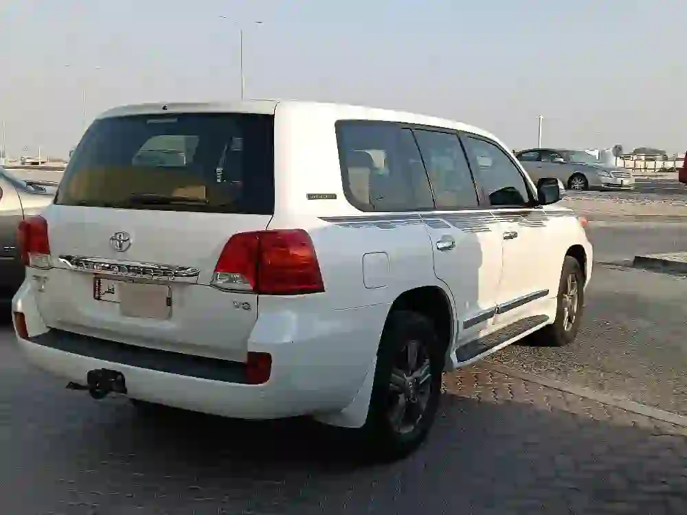 Toyota Land Cruiser GX.R 2015 - Image 3