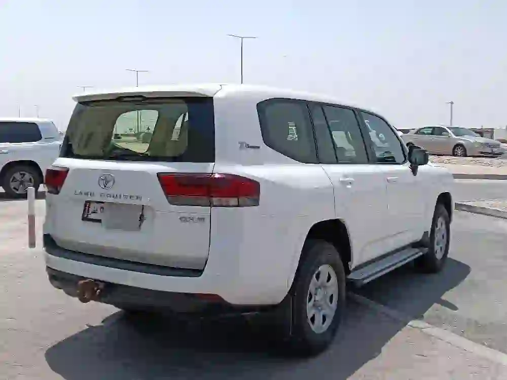 Toyota Land Cruiser G standard 2022 - Image 2