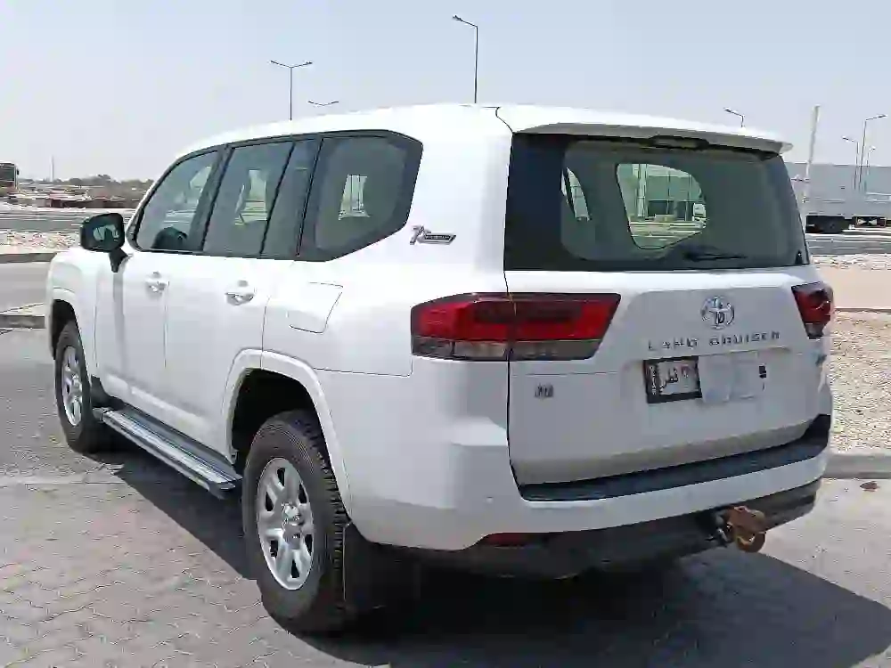 Toyota Land Cruiser G standard 2022 - Image 4