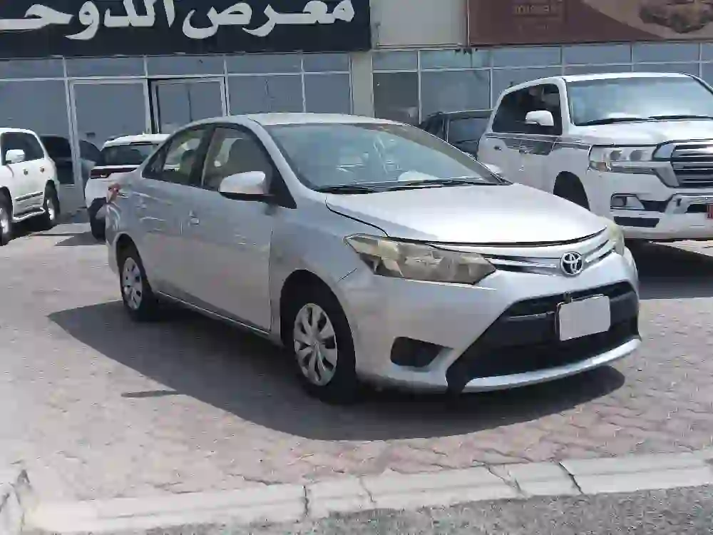 Toyota Yaris 2015 - Image 2