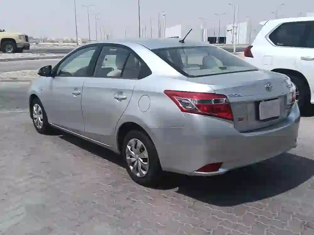 Toyota Yaris 2015 - Image 3