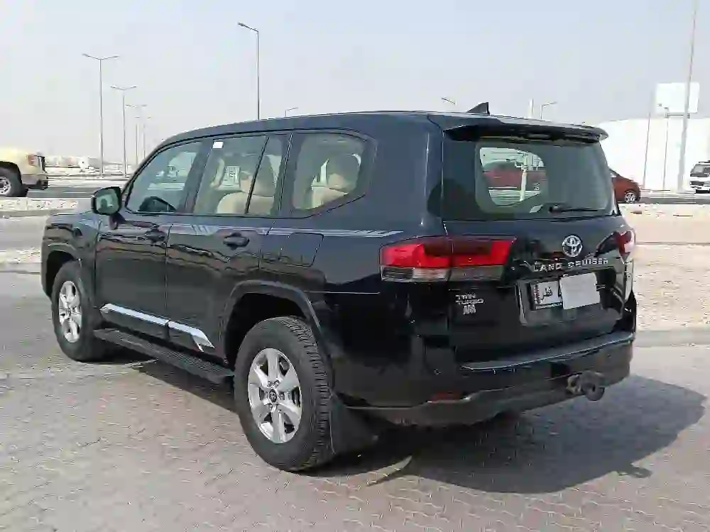 Toyota Land Cruiser GX.R 2022 - Image 4