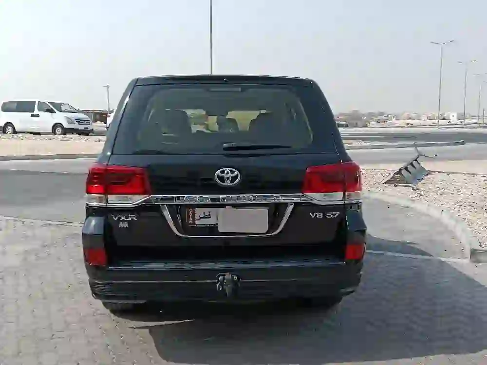 Toyota Land Cruiser VX.R 2018 - Image 4