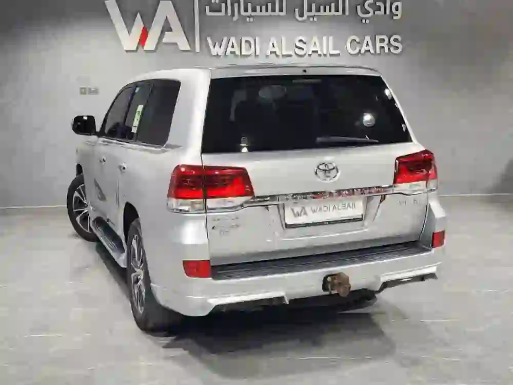 Toyota Land Cruiser VX.R 2020 - Image 2