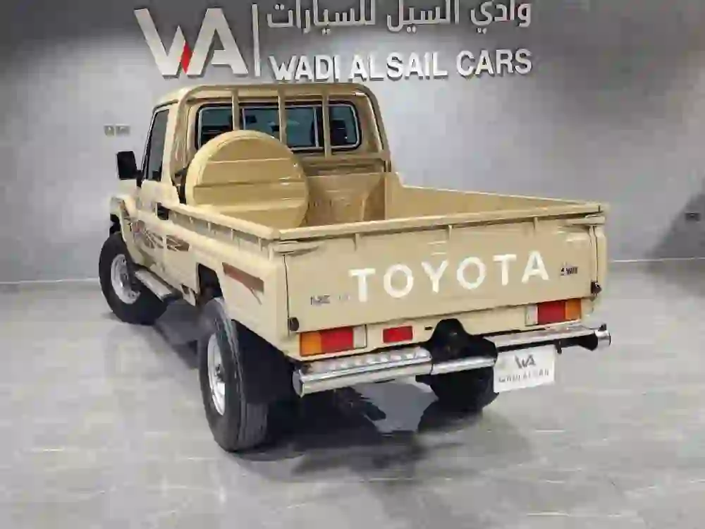 Toyota LX  2023 - Image 2