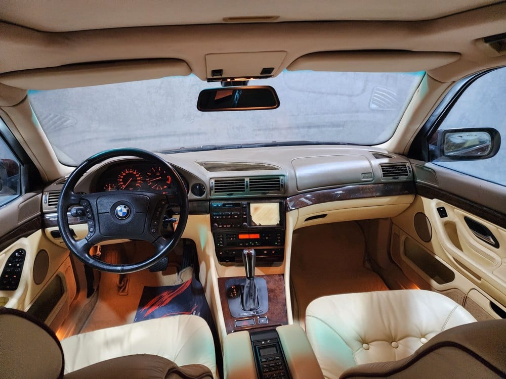 BMW 5-Series 520 Li 1998 - Image 3