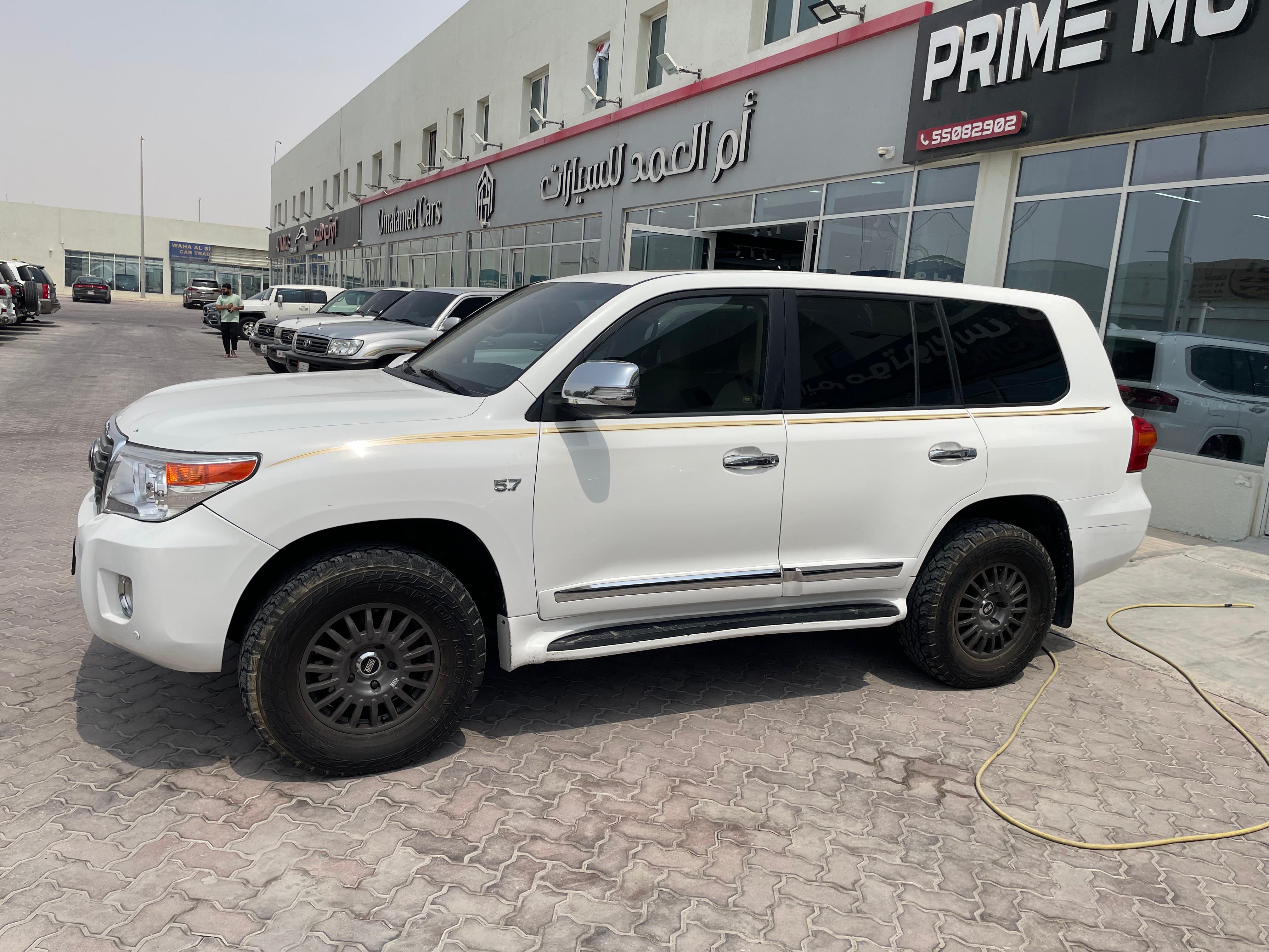Toyota Land Cruiser VX.R 2011 - Image 2