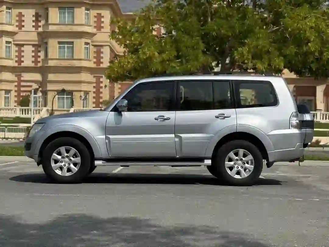 Mitsubishi Pajero 3.0 2017 - Image 3