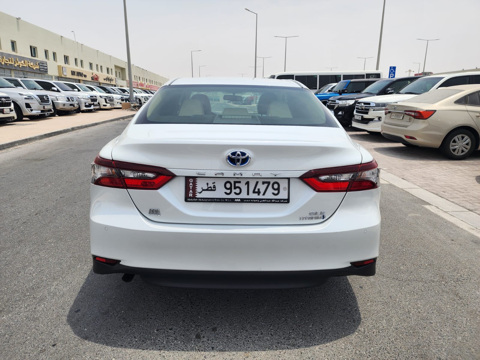 Toyota Camry HYBRID 2023 - Image 4