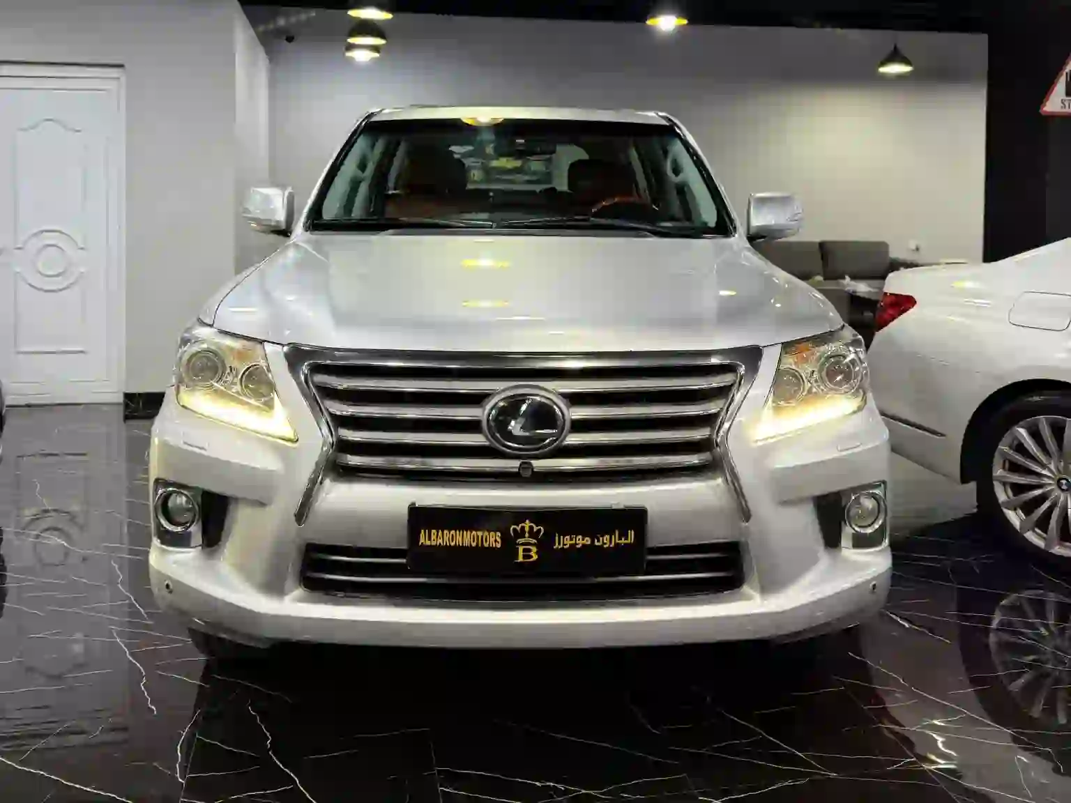 Lexus LX 570 2012