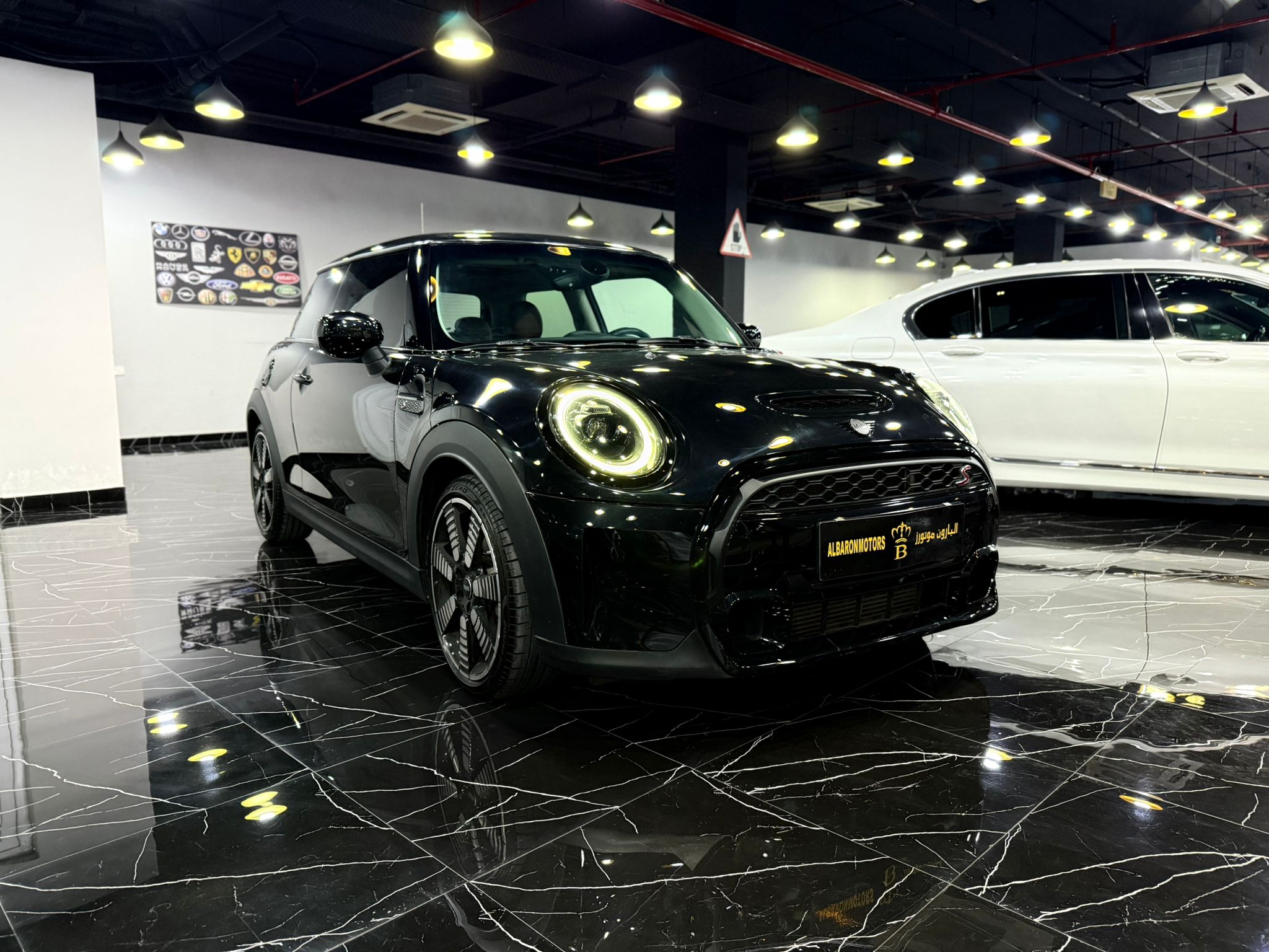 Mini Cooper S. 2023 - Image 3