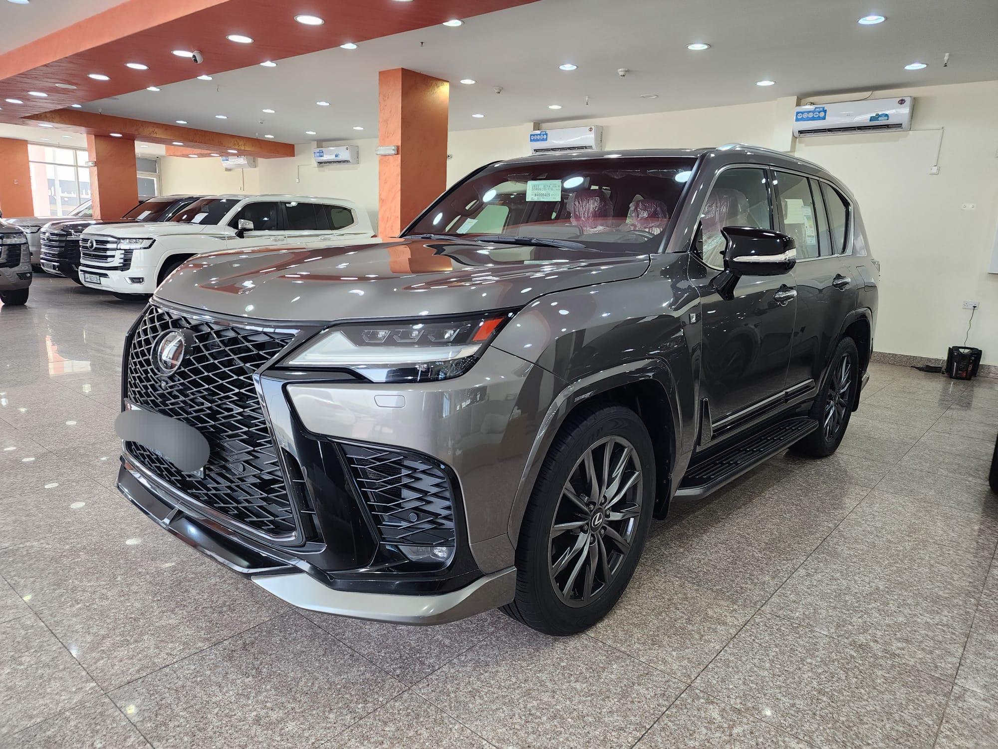 Lexus LX 600 2022 - Image 2