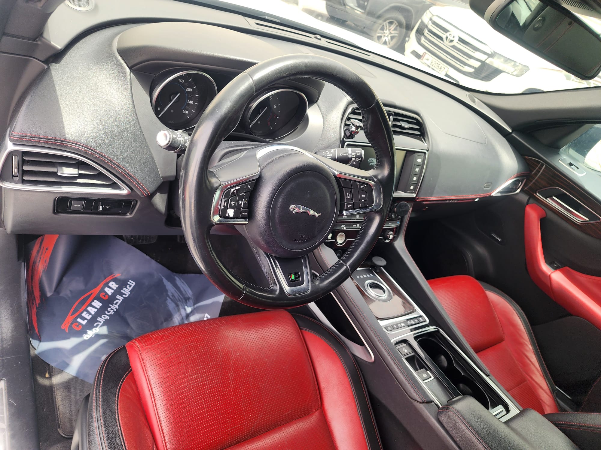 Jaguar F-TYPE S  2017 - Image 2