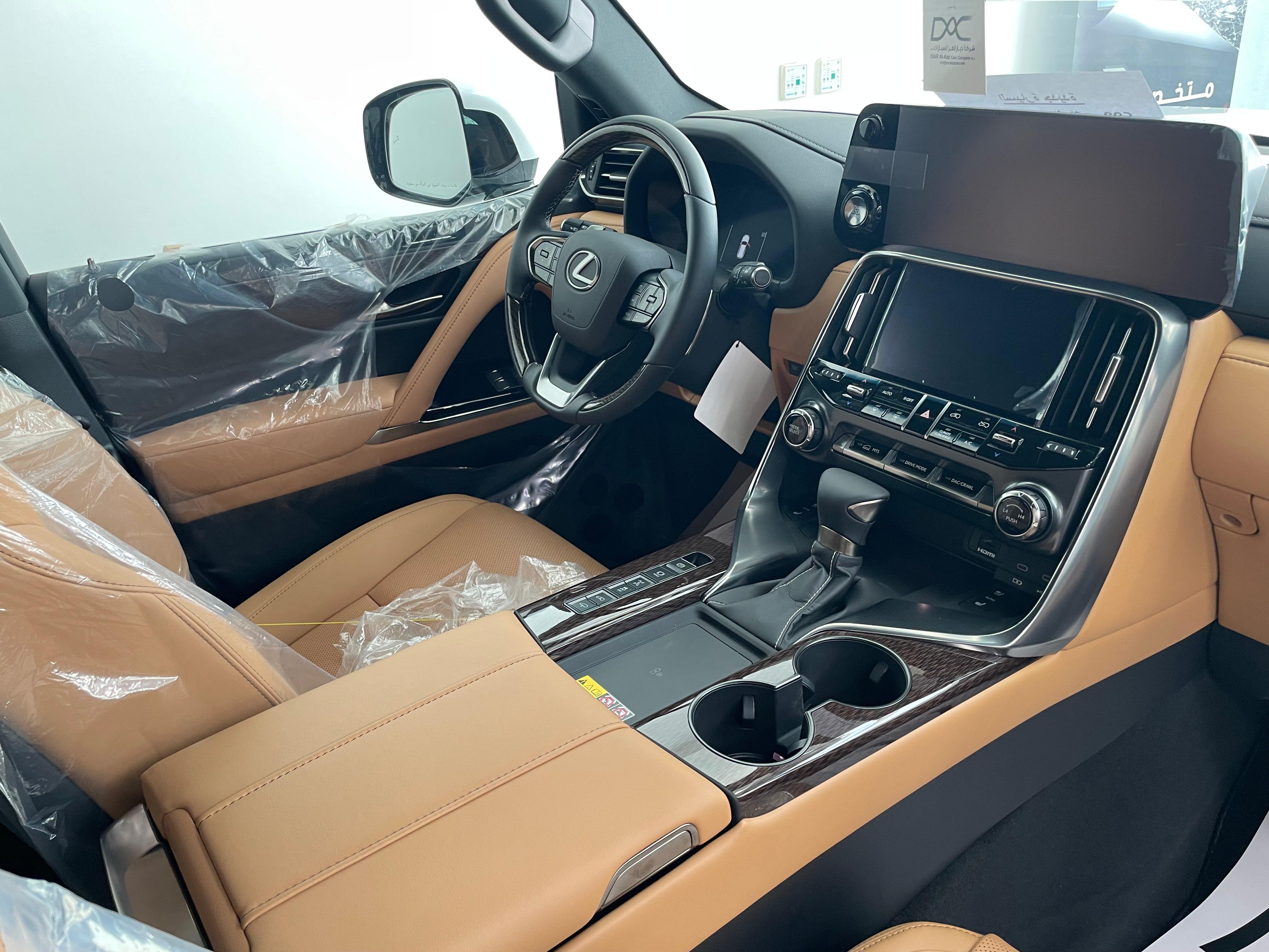 Lexus LX 600 2025 - Image 3