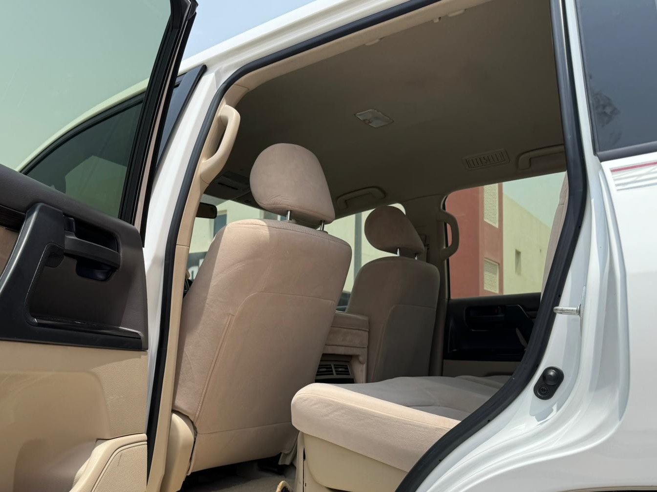 Toyota Land Cruiser GXR v6 2019 - Image 4