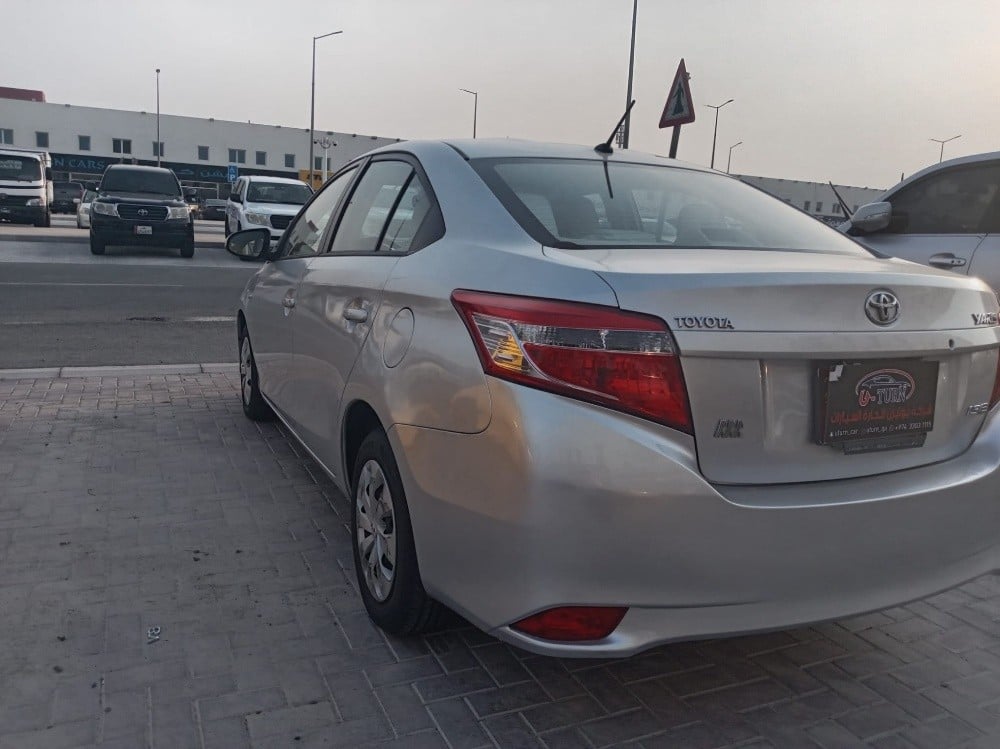 Toyota Yaris 2015 - Image 2