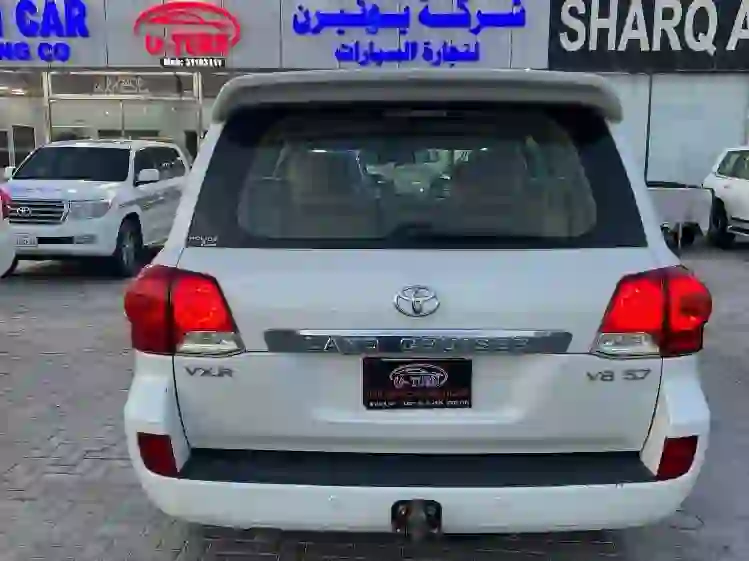 Toyota Land Cruiser VX.R 2015 - Image 3
