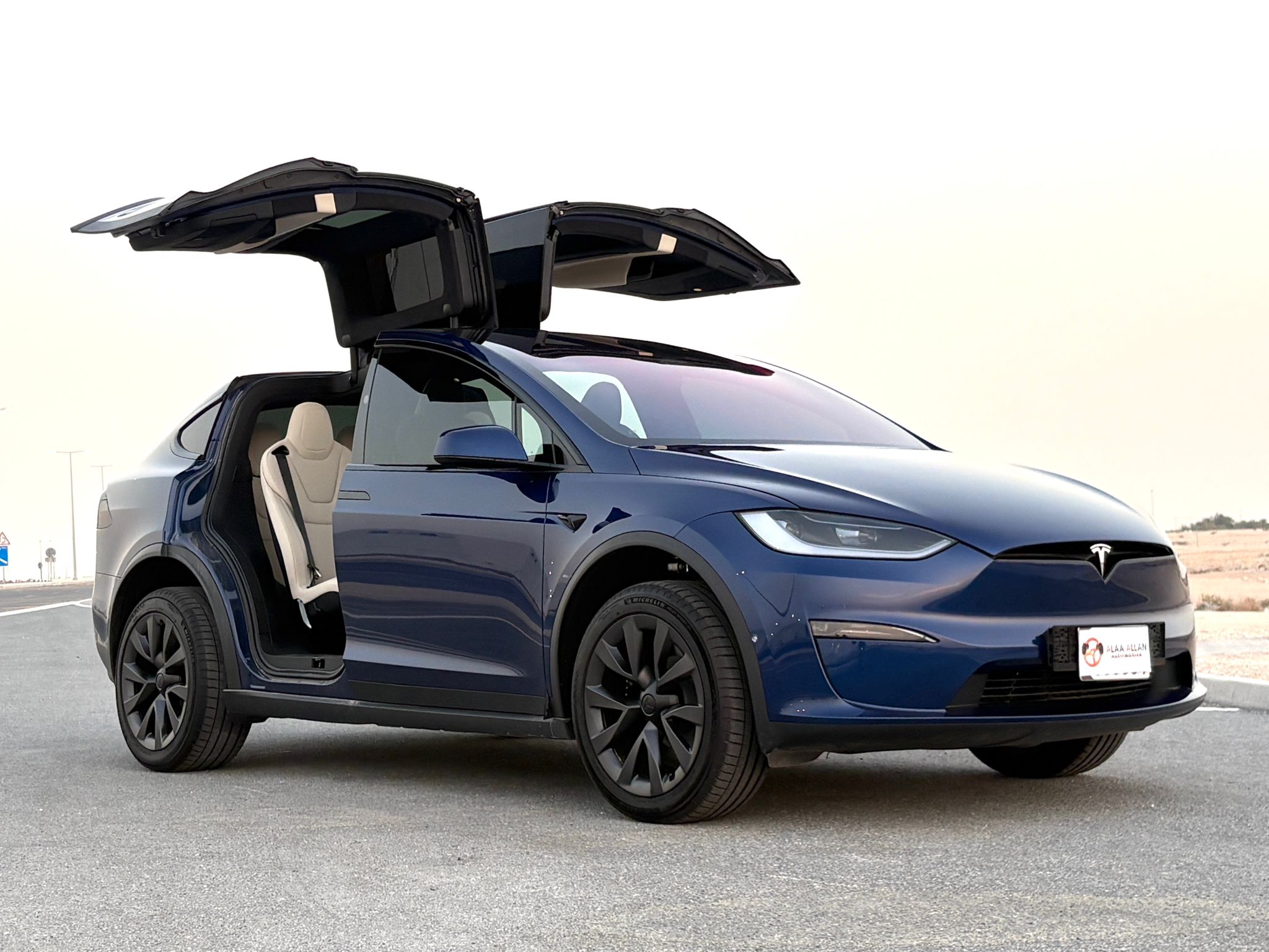 Tesla Model X 2024 - Image 3